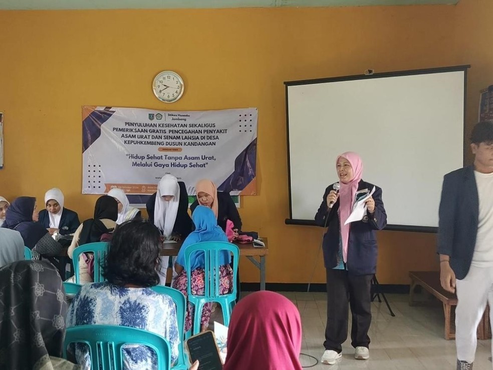 Dosen STIKes Husada Jombang Laksanakan Pengabdian kepada Masyarakat Melalui Edukasi Lansia Hipertensi